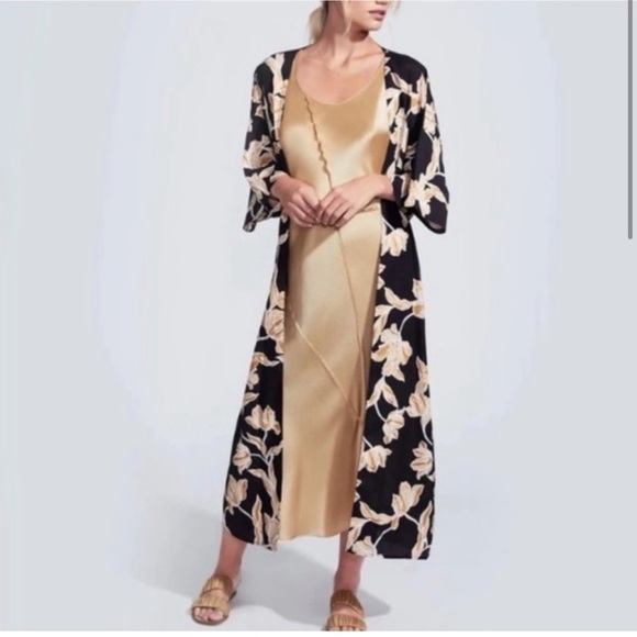 Maison du Soir Duster Kimono - Picture 3 of 14